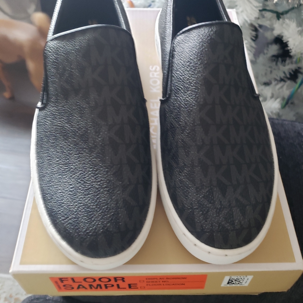 Michael KORS Slip on Shoe